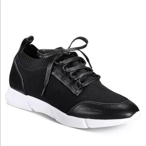 NIB Bar lll Quinn jogger black with white soles sneaker size 13